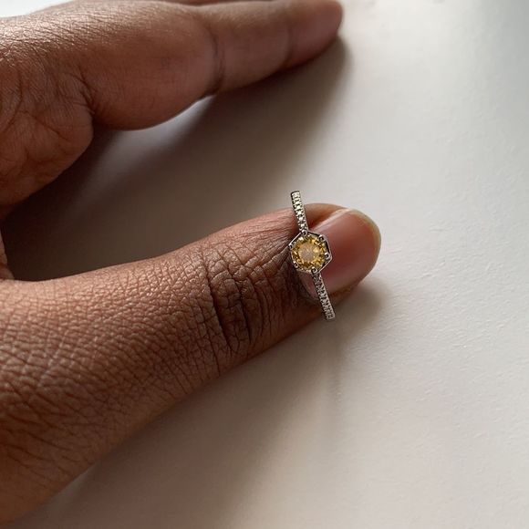 ❌Yellow Gemstone Ring NWOT - Picture 1 of 7